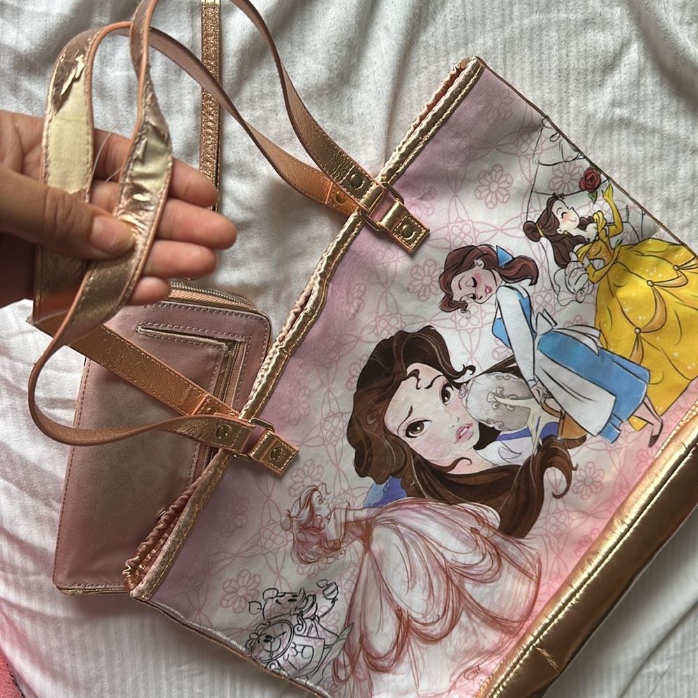 DISNEY ART OF BELLE - Picture 4 of 13